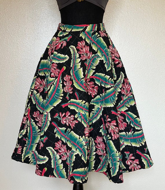 Vintage 1950's Rare Quilted Full Circle Skirt wit… - image 1