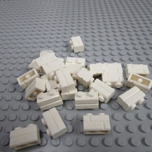 Lego 1 x 2 White Masonry Bricks 25ct