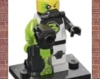 Lego Blacktron Mutant, Series 26 Minifigure