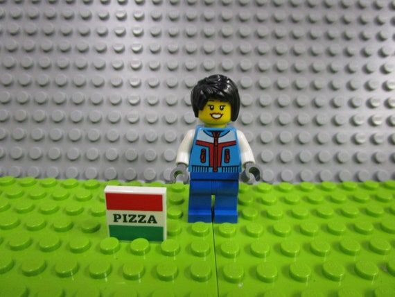 Lego pizza minifigure hotsell