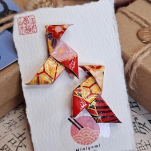 Örhängen i pappersfluga eller kokotte, japanska pappersörhängen, örhängen med origamiknappar, papperspresent till årsdagen