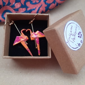 orecchini fenicotteri origami rosa e arancioni, orecchini lunghi, regalo di carta per natale, orecchini di carta ipoallergenici