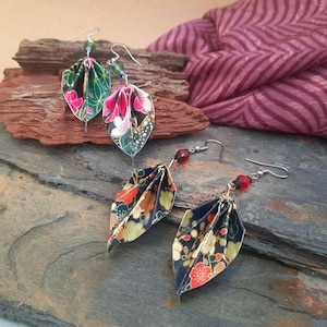 Leaf origami paper earring, Japanese paper earring with floral pattern, anniversary gift, waterproof paper gift