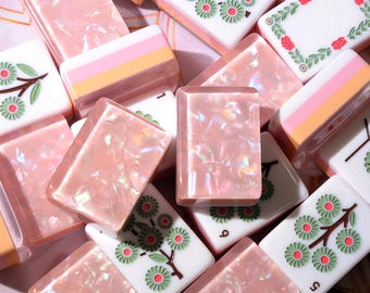 Pink Pearlescent American Mahjong Set, Rose Quartz Acrylic Tiles, Pastel Floral 160 Tile Game, Gift for Mahjong Lovers and Collectors