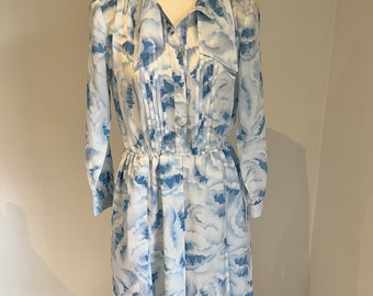 Robe plissée vintage des années 70/80 avec col Bow Design