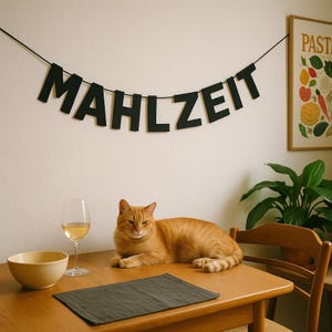 MAHLZEIT – Pancarta de letras negras