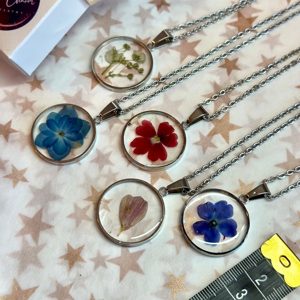 Handmade Real Flower Necklace | flower necklace | pressed flower necklace | Botanical Necklace | dried flower resin jewelry | Christmas Gift