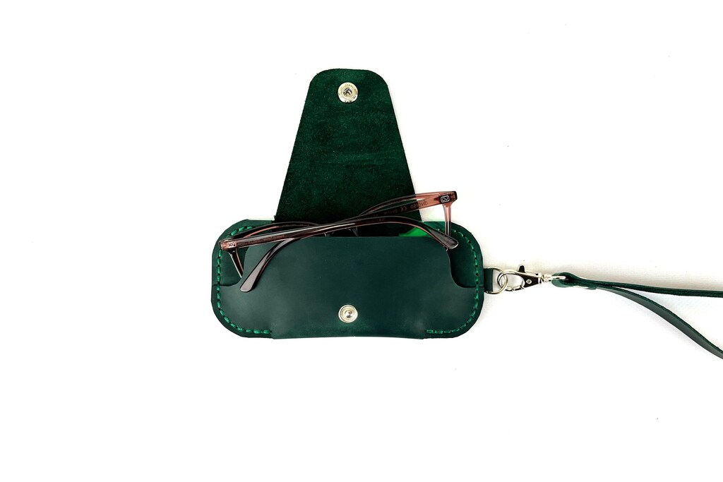 Custodia Rigida Per Occhiali Da Sole Oversize - Extra Large In Ecopelle Verde - Donna