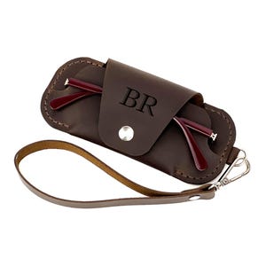 Custodia per occhiali in pelle personalizzata/Custodia per occhiali da lettura fatta a mano/Portaocchiali personalizzato/Custodia per occhiali da sole con cinturino da polso/Scatola per occhiali