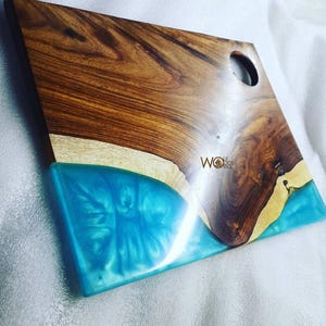 Epoxy Chopping Board, Custom Wooden Epoxy Chopping Board, Epoxy Cutting Board, Live Edge Wooden Chopping Board, Handmade, Kitchen Decor
