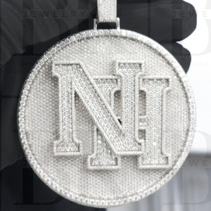 Colgante de letra circular de doble capa, colgante personalizado VVS Moissanite, colgante helado, colgante con logotipo, plata 925, acabado en oro blanco de 14 k, regalo
