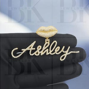 Colgante con letra de estilo exclusivo, colgante con nombre de moissanita VVS, diseño de hip hop, plata 925, cierre de labios, acabado en oro de 14 k, regalo de cumpleaños para ella