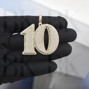 Iced Out 10 Anzahl Anhänger, Echt Moissanit Diamant Benutzerdefinierte Numerischer Anhänger, Jubiläumsgeschenk für Ihn, 14k Gelbgold Finish, Herren Anhänger