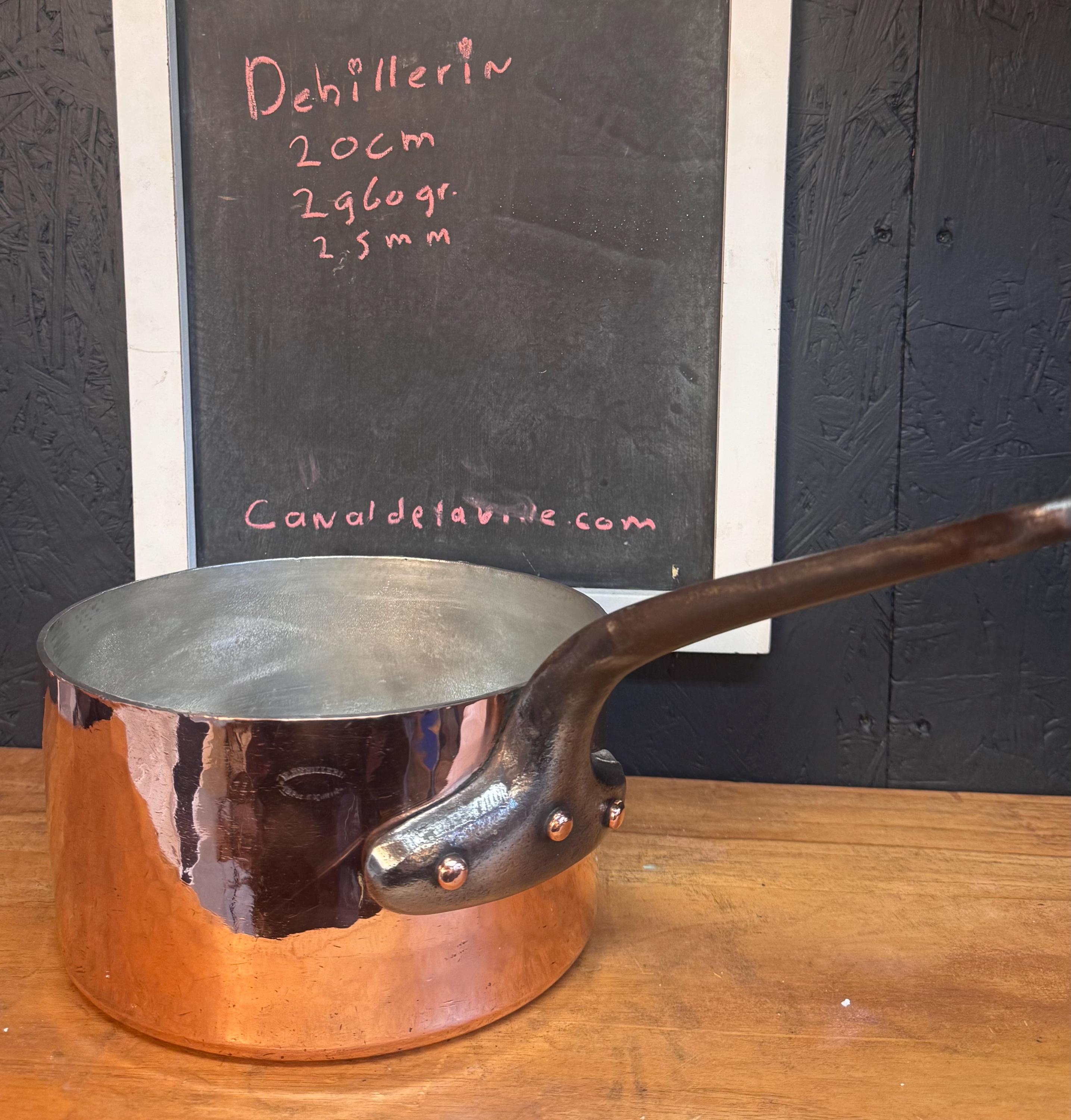 E. Dehillerin copper sauce pan 20cm 1900/1940 new tin hanmered