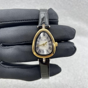 Silm irregular dial Gold Watch,  Tonneau classic Minimalist Jewelry Dainty Vintage Bracelet Gift