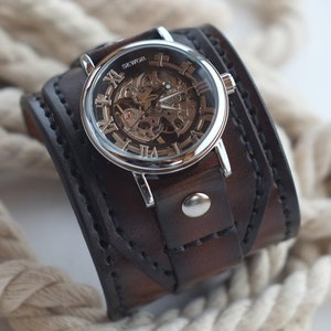 Montre manchette en cuir marron, montre squelette, bracelet et bracelet en cuir cousus à la main, montre-bracelet mécanique, cadeau pour lui, prêt à être expédié image 3