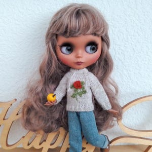 Knitted Linen Sweater with Embroidered Rose for Blythe Doll / Handmade Pullover for 12&quot; Doll / Hand Knitted Outfit for Blythe