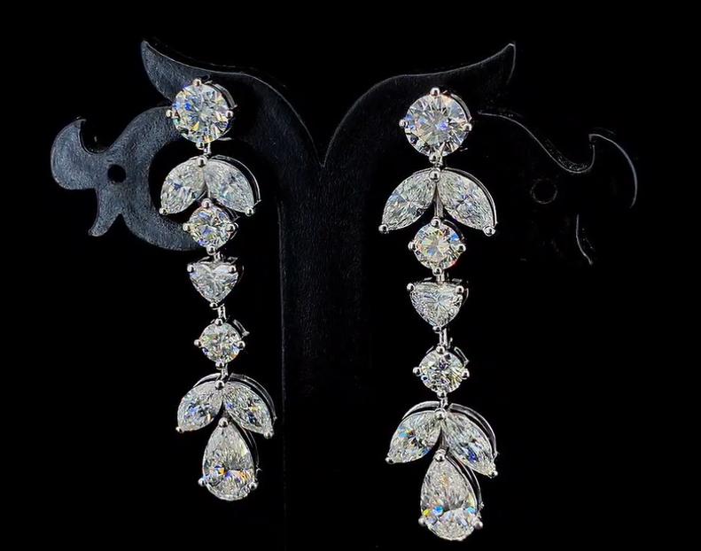 Orecchini pendenti con moissanite bianca rotonda, taglio marquise, a pera e a cuore / Orecchini pendenti di fidanzamento / Regalo di nozze per sposa / Gioielli da festa - Italia