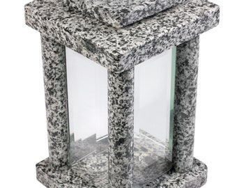 Granit minneslykta, Minnesljusstake, Gravstensljusstake, Minnesmärke, Kyrkogårdsdekor, Religiös dekor, Granitljusstake