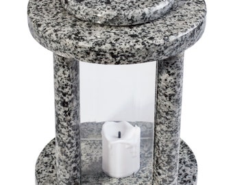 Granit minneslykta, Minnesljusstake, Gravstensljusstake, Minnesmärke, Kyrkogårdsdekor, Religiös dekor, Granitljusstake