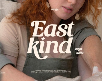 East Kind Retro Serif Schriftart: Groovy Light & Italic Schriftart im Bundle