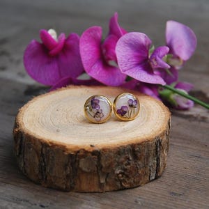 Lovely Earrings with Preserved Purple Flowers, Real Dried Flowers, Gift for Prom