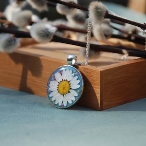 Round Blue Pendant with a Real Daisy, Timeless Jewelry for Women