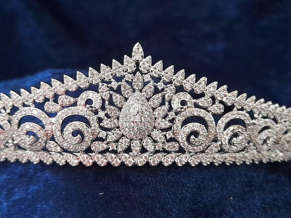 Sparkling Silver Wedding Tiara for Bride - Small and Chic  display picture 3