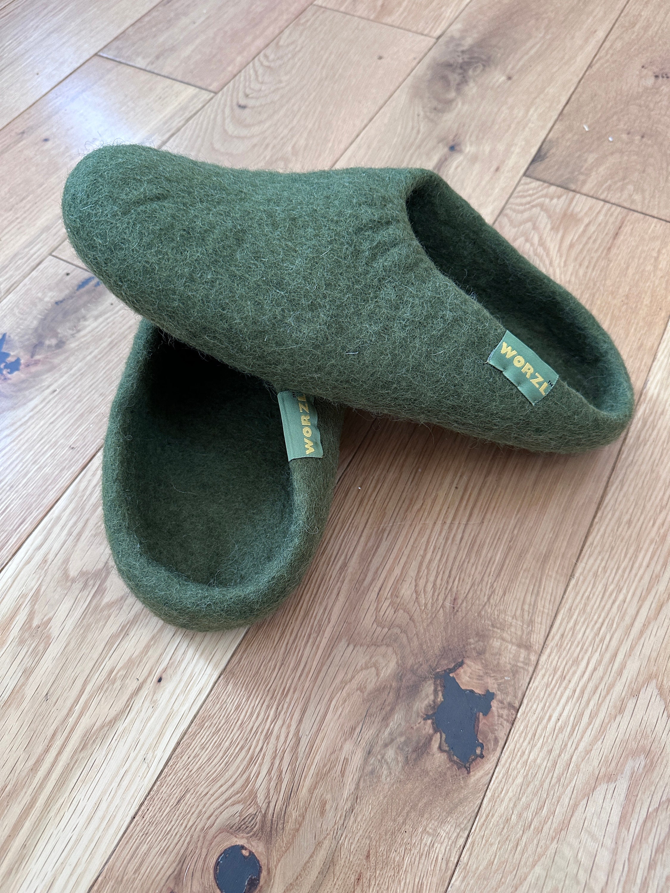 Unisex Woolen Felt Indoor Slippers Made in Nepal From New Zealand Wool
