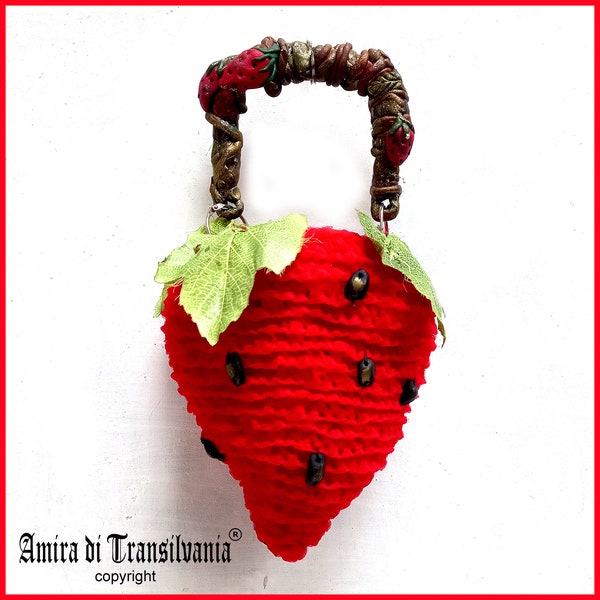 Strawberry Bag Sculpture Handle, Designer Handbag Couture Red Fruit Pattern, Embroidered Crochet Schoulder Hand Bag