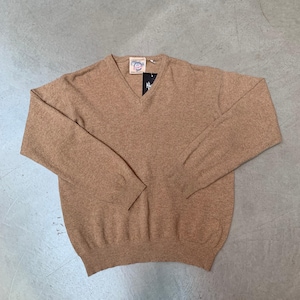 Vintage Camel Wool Blend V-Neck Sweater for Women, XL - Soft Knit Pullover with Ribbed Cuffs, Minimalist Retro Style