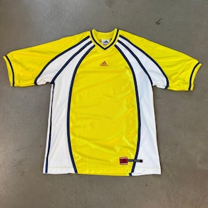Adidas Climalite Retro Men’s M Yellow White Short Sleeve Athletic Jersey – Vintage 2000s Sportswear Style