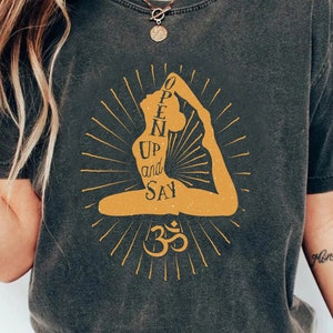 Maglietta da yoga &quot;Apriti e di&#39;&quot;, maglietta da allenamento alla moda per amanti dello yoga e della meditazione positiva, maglietta da yoga per istruttrici di fitness, regalo per donne.