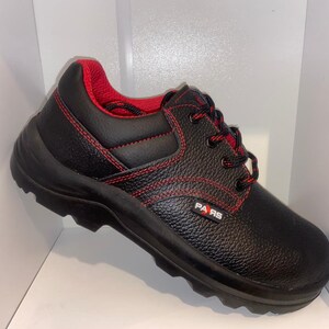 Steel toe 2024 shoes singapore