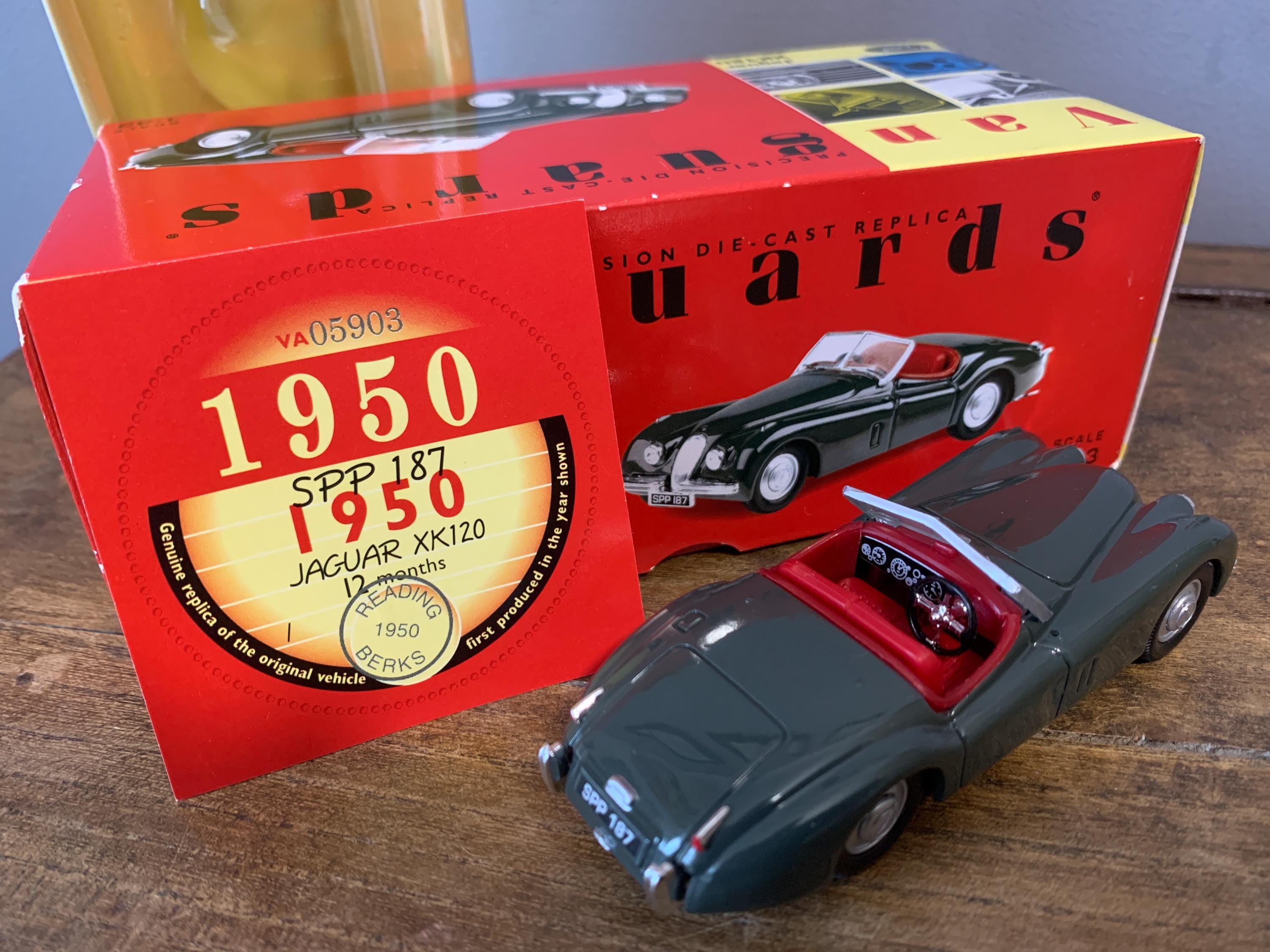 ハンドメイドモデル 1⁄43 JAGUAR XK120 1950 ホワイト 公式通販