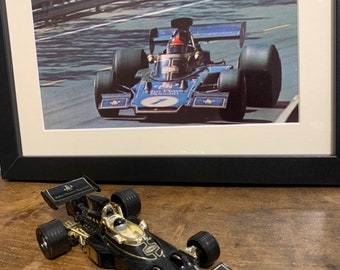 LOTUS FORD 1972 Grand Prix, Framed poster and model car, John Player Special (C004)