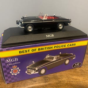 MGBロードスター英国警察車両 - アトラスエディションズ製1:43スケールモデル、誕生日プレゼントに最適 (642)