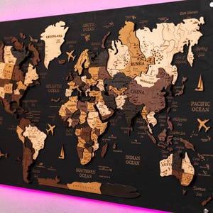 Mappa del mondo in legno dettagliata con puntine da disegno, regalo di Natale, mappe di viaggio, regalo di inaugurazione della casa
