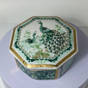 Vintage Japanese Porcelain Jewelry Box – Decorative Box with Peacocks and Gold Details