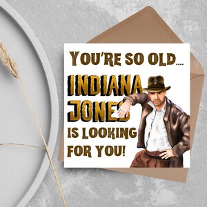 Cartão de aniversário de Indiana Jones, cartão de filme dos anos 80, cartão de aniversário de 40 anos, cartão de aniversário de 50 anos, cartão para pai, cartão para tio, cartão para irmão