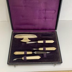Victorian Manicure Antique Grooming Set, Victorian Case  display picture 1