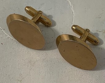 Vintage Gold-colored Man's Oval Cufflinks