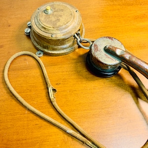 Vintage Servant&#39;s Phone in Bakelite
