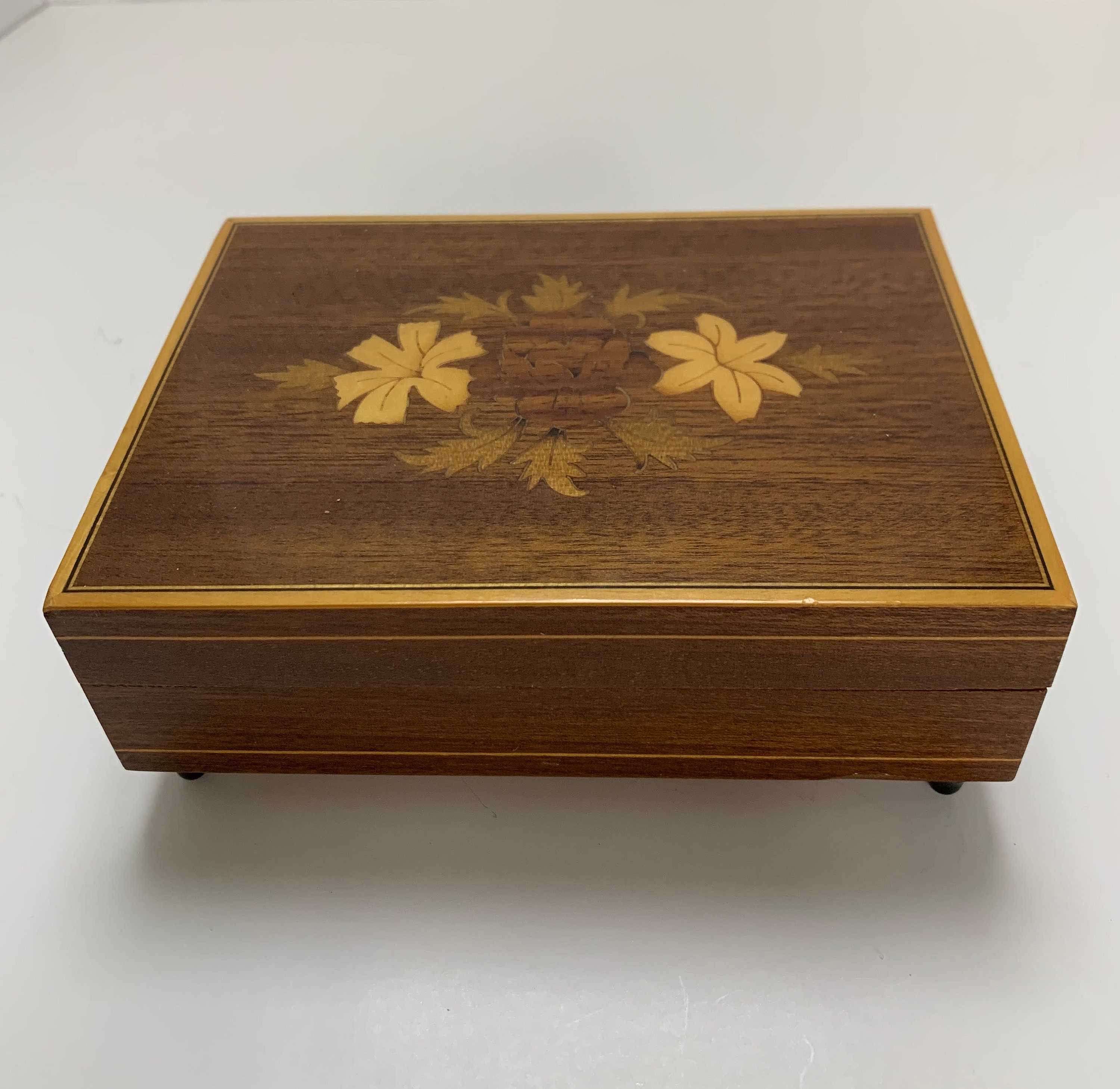 Vintage Lacquered Wood Jewelry Music Box With Inlaid Flowers - Etsy