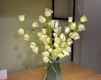 Virkad ros, Ros, Handgjorda virkade rosblommor – Realistiska garnrosor för vas eller bukett, Unik presentdekoration, Flickvänspresent, Jul