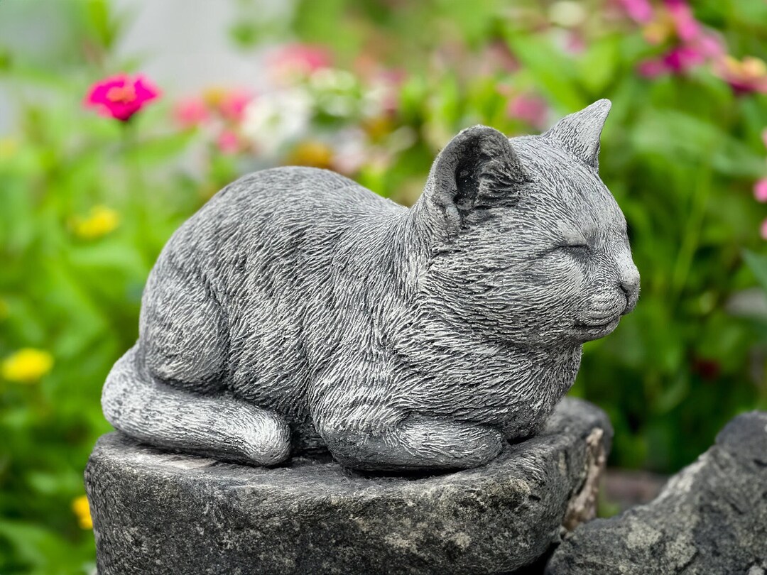 Resting Cat Sculpture Outdoor Cat Statue Concrete Cat Figurine Stone
