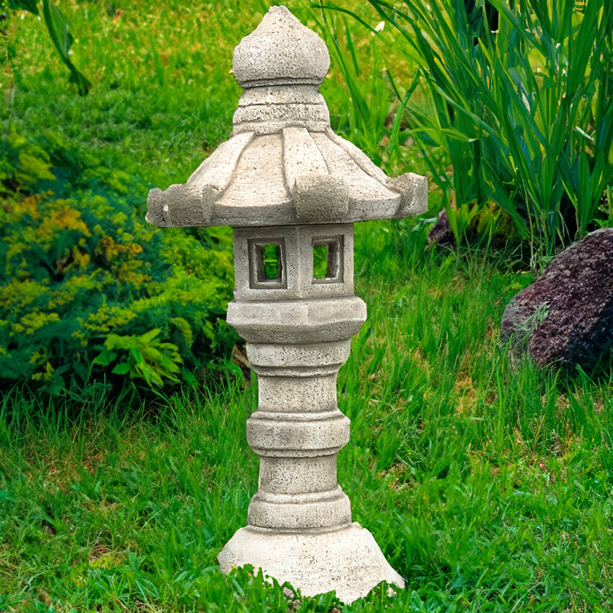 Large Japanese Concrete Pagoda Garden Pagoda Lantern Concrete Outdoor