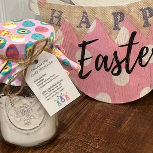 Easter Chocolate Chip Cookie Mix in a Jar