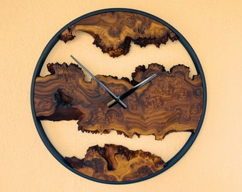 Einzigartige Live Edge Olivenholz Wanduhr, große Holzwanduhr für die Wand, Holz Wanduhr, Olivenholzuhr,