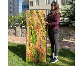 Handcrafted Olive Wood & Preserved Moss Wall Art: Custom Decor
